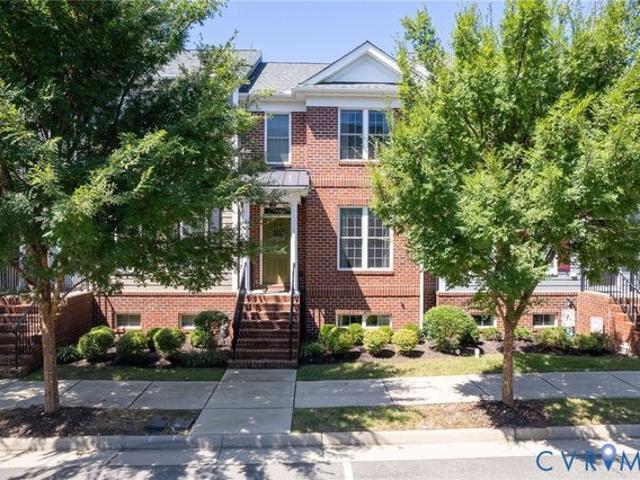 Townhouse for sale in Virginia