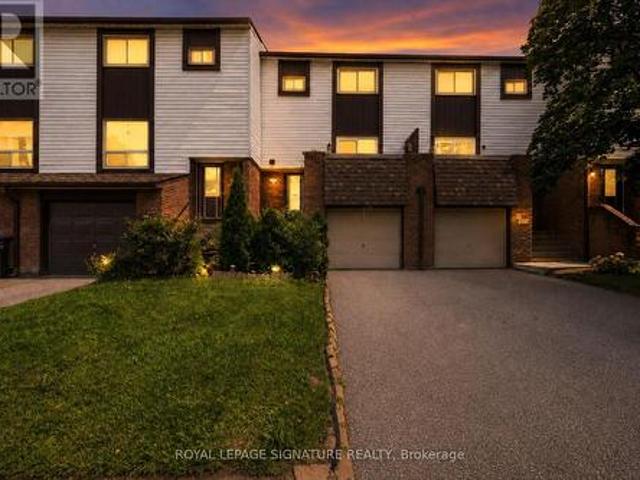 Townhouse for sale in Mississauga, Ontario