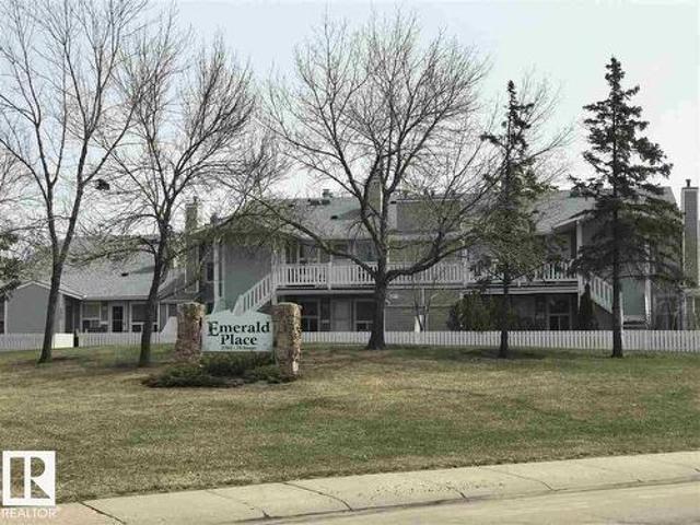 Townhouse for sale in Wedgewood, Alberta