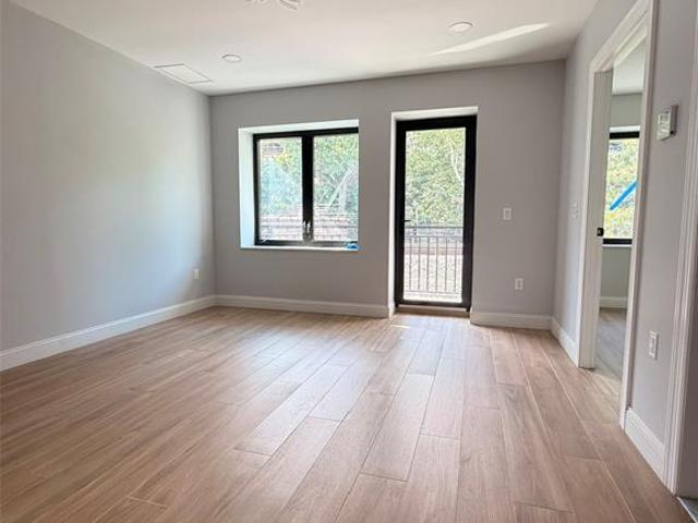 Condo for sale in Queens, Arverne
