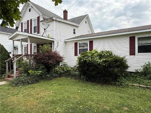 House for sale in Oneida, New York