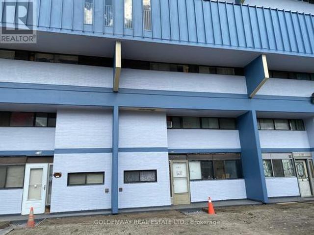 Townhouse for rent in Woburn, Ontario