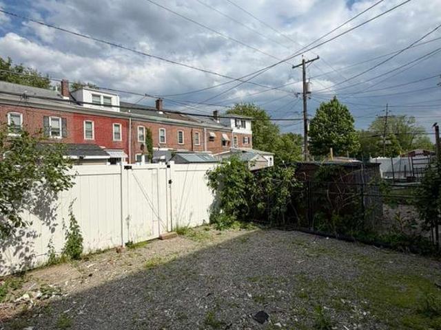 Townhouse for sale in Florence, New Jersey