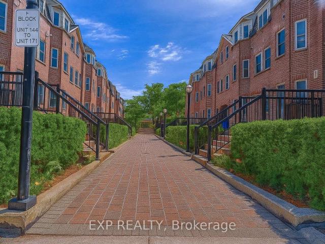 Condo for sale in Toronto, Golden Horseshoe