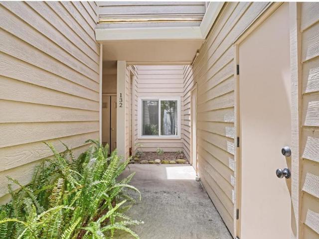 Condo for sale in San Mateo, California