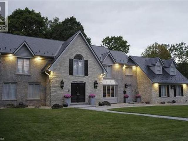 House for sale in Ancaster, Ontario