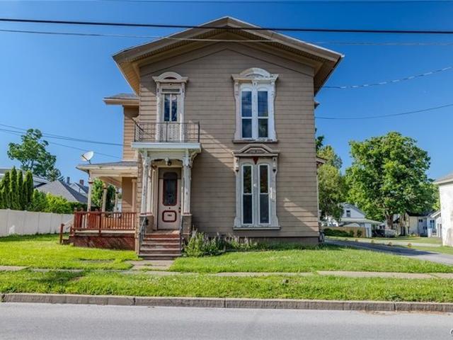 House for sale in Canastota, New York