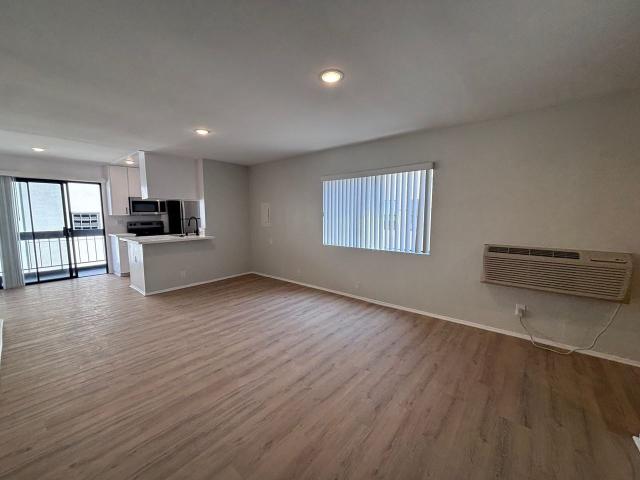 Apartment for rent in Canoga Park, California