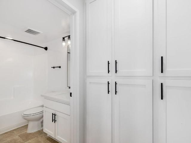 Apartment for rent in Canoga Park, California