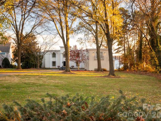 Land for sale in Mooresville, North Carolina