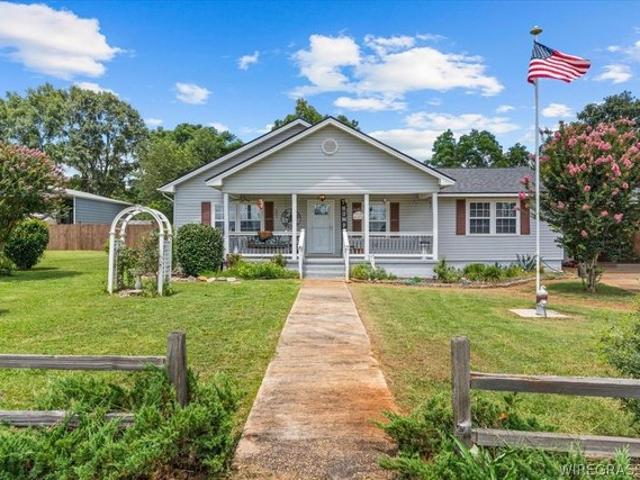 House for sale in New Brockton, Alabama
