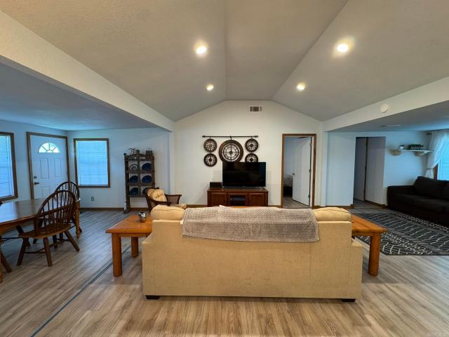 House for sale in Norfork Village, Norfork