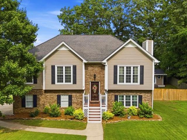 House for sale in Alabaster, Alabama