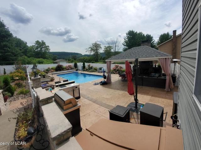 House for sale in Sugarloaf, Pennsylvania