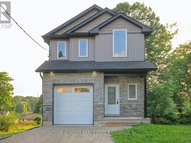 House for sale in Woodstock, Ontario