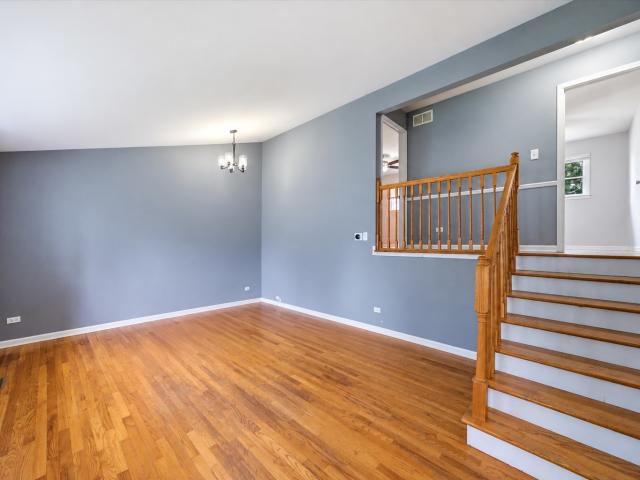 House for sale in Glendale Heights, Illinois
