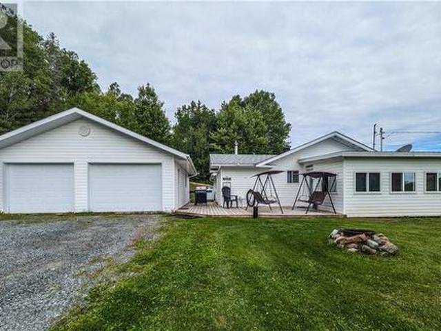 House for sale in Copper Cliff, Ontario