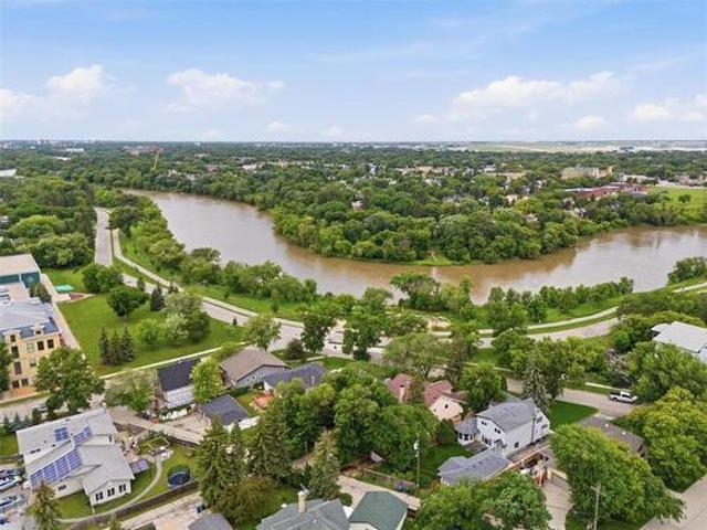 Land for sale in Old Tuxedo, Winnipeg