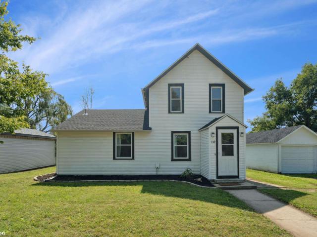 House for sale in Linn, Iowa