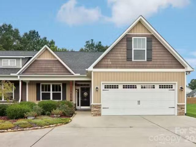Condo for sale in Hendersonville Condo for sale in Hendersonville