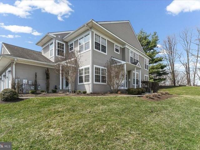 Condo for sale in Chester, Pennsylvania