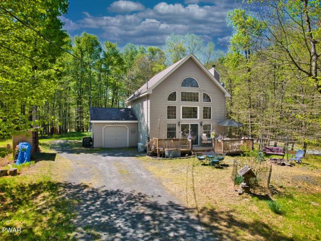 House for sale in Canadensis, Pennsylvania