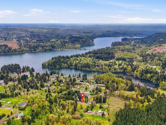 House for sale in Mossyrock, Washington