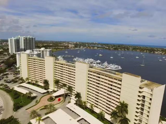 Condo for sale in Jupiter