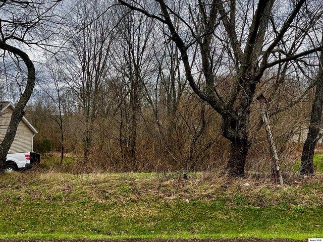 Land for sale in Howard, Ohio