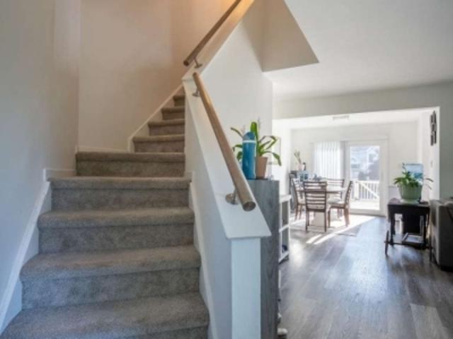 Townhouse for sale in Flagtown, New Jersey