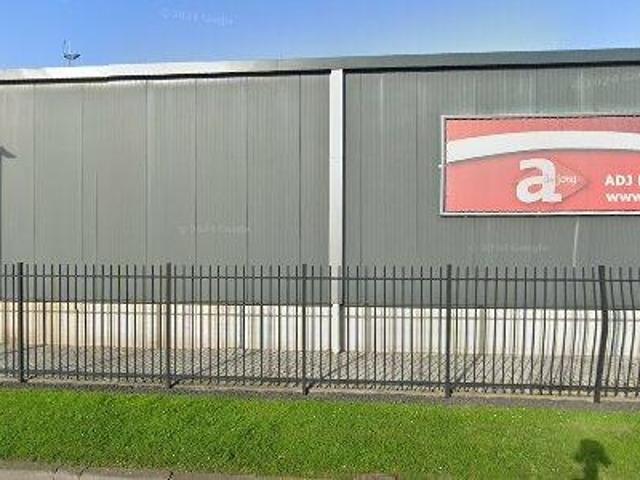 Bedrijfspand te koop in Werkendam, Noord Brabant