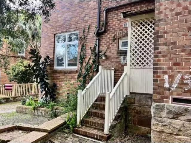 Apartment for rent in Lower North Shore, Sydney