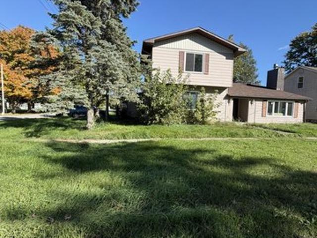 House for sale in Maple Rapids, Clinton County