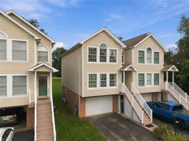 Condo for sale in Greensburg, Westmoreland County
