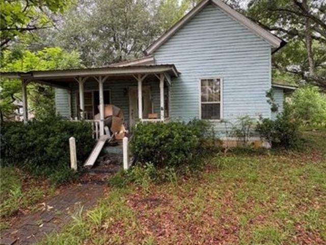 House for sale in Ellabell, Georgia