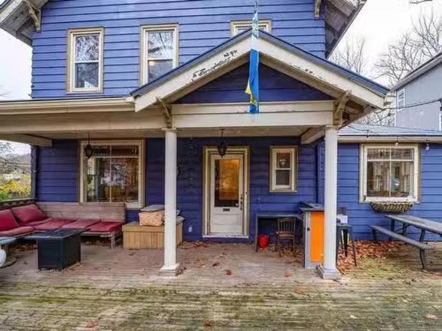 House for sale in Dartmouth, Nova Scotia