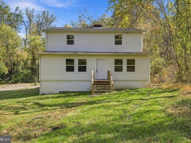 House for sale in Falling Waters, Berkeley County