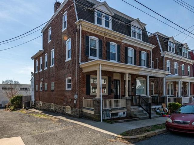 Townhouse for sale in Boyertown, Pennsylvania