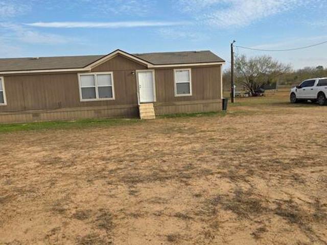 House for sale in Poteet, Texas