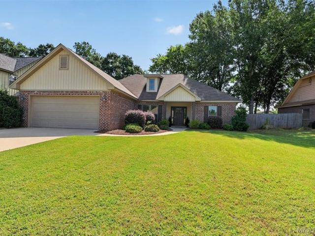 House for sale in Elmore, Alabama