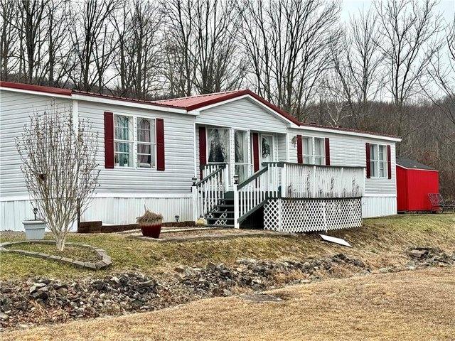 House for sale in Farmington, Pennsylvania