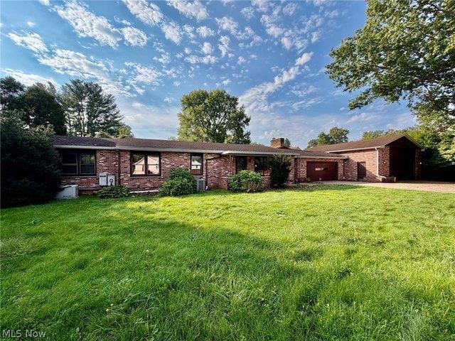 House for sale in Gnadenhutten, Tuscarawas County