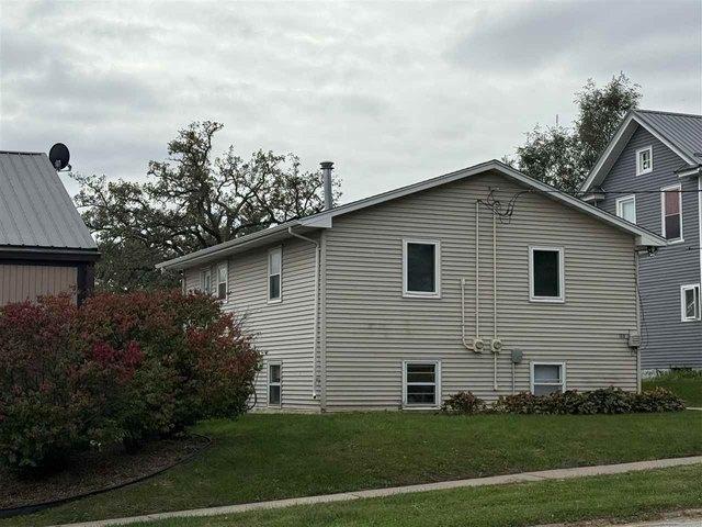 House for sale in West Branch, Cedar County