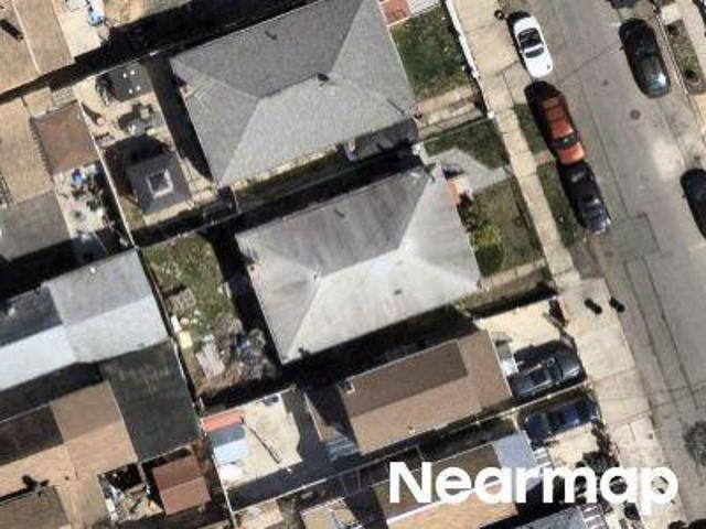 House for sale in Queens, Arverne