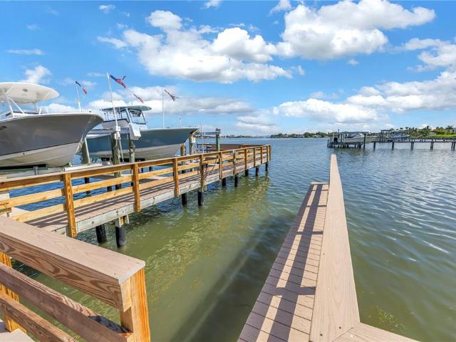 Condo for sale in Largo, Florida