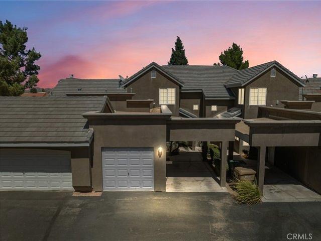 Townhouse for sale in Victorville, California