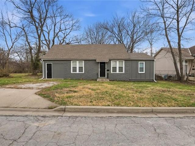 House for sale in Grandview, Missouri