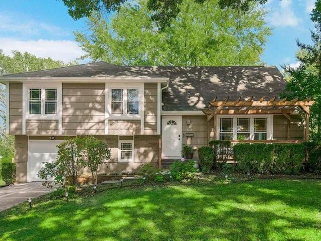 House for sale in Grandview, Missouri