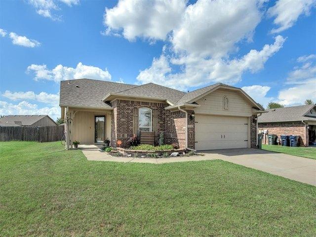 House for sale in Yukon, Oklahoma