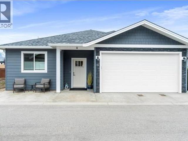 House for sale in Salmon Arm, British Columbia